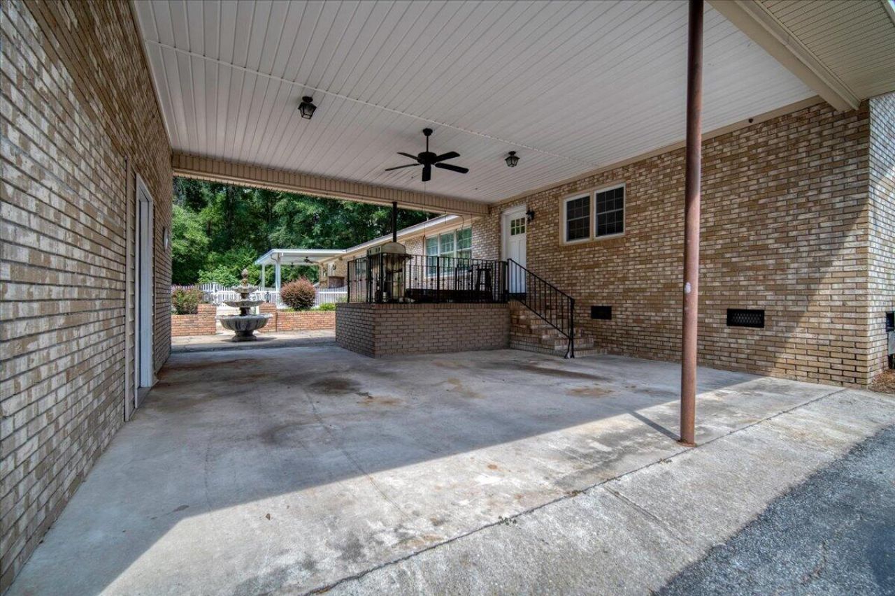 127 Dickinson Street Photo 77
