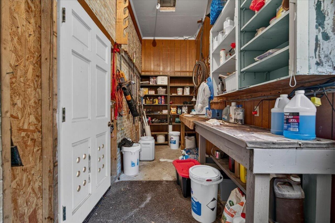 127 Dickinson Street Photo 79