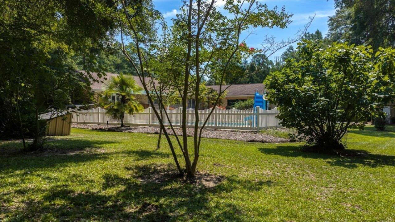 127 Dickinson Street Photo 87