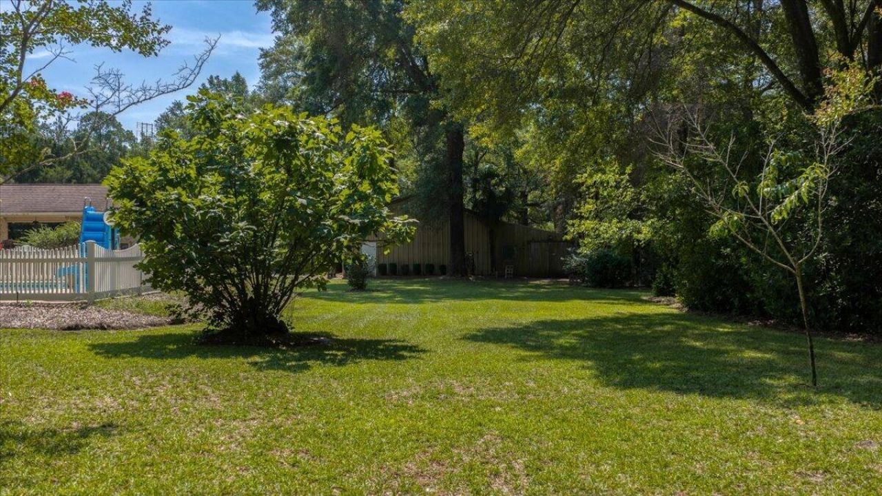127 Dickinson Street Photo 88