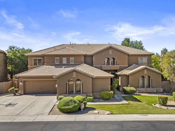 2087 E LIBRA Place, Chandler, AZ 85249