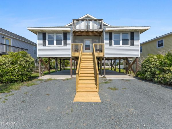 1513 Easy Street, Surf City, NC 28445