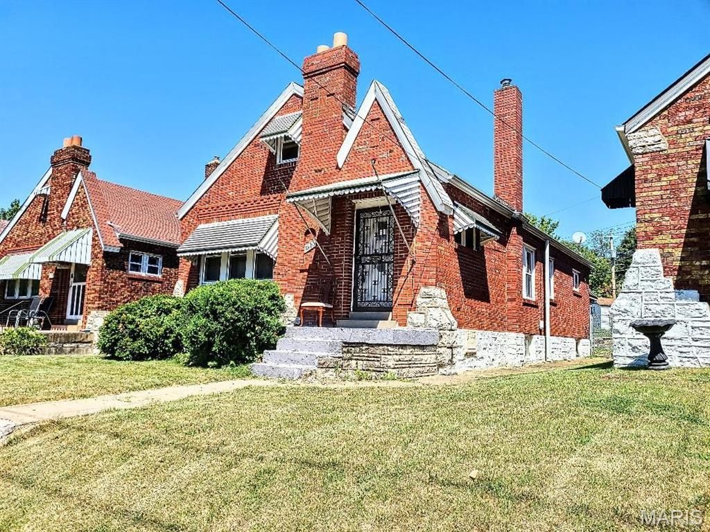 1365 Switzer Avenue , Saint Louis, MO 63147 Main Photo