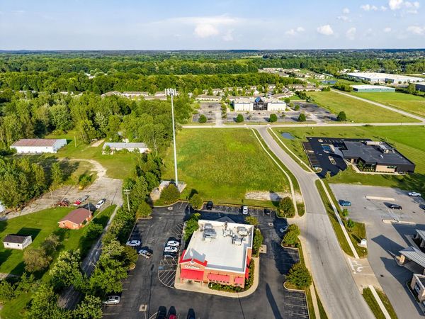 2 E Emerald Parkway, Norwalk, OH 44857