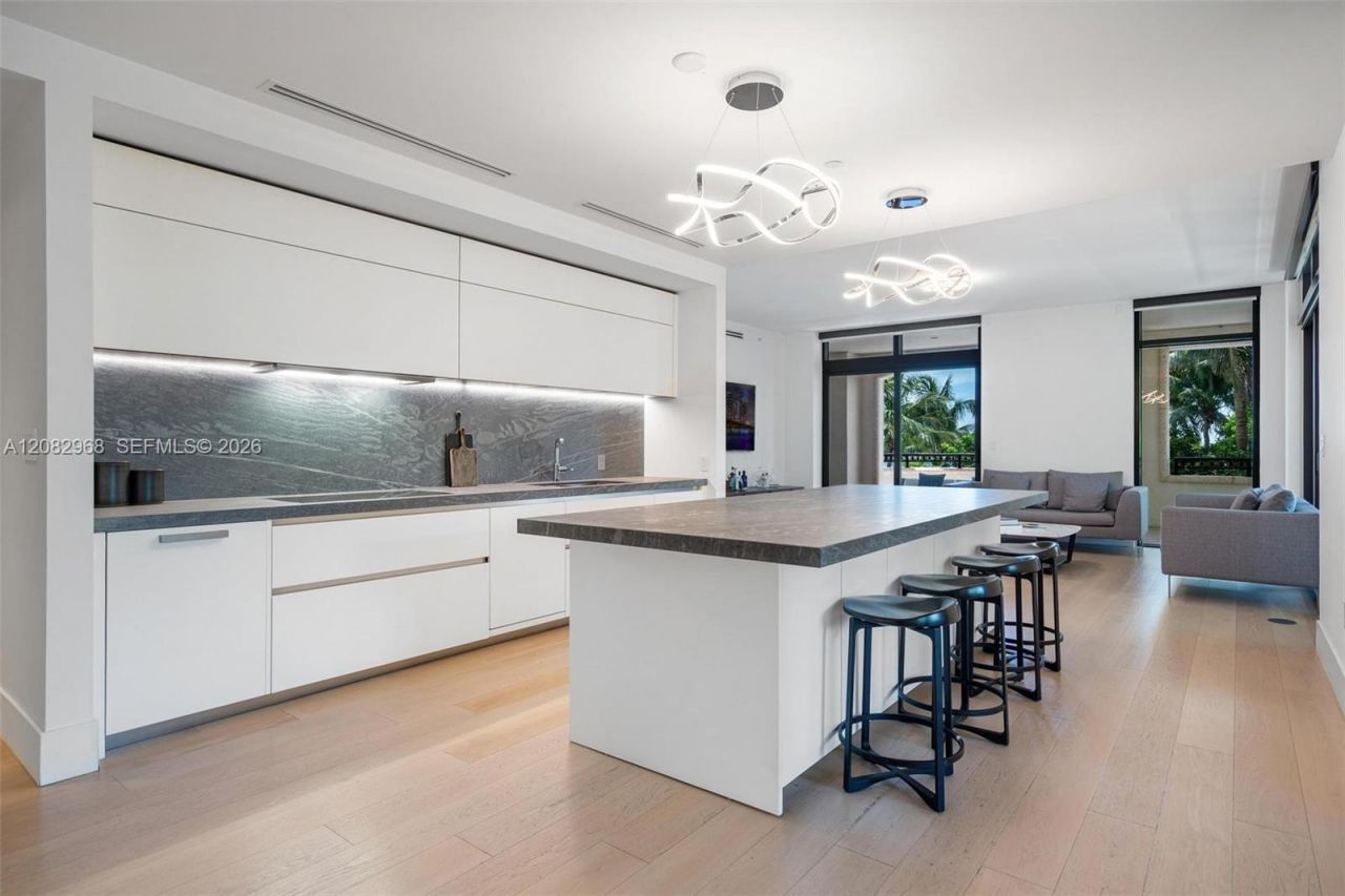 7025 Fisher Island Dr, Unit 7025, Miami Beach, FL 33109 Photo