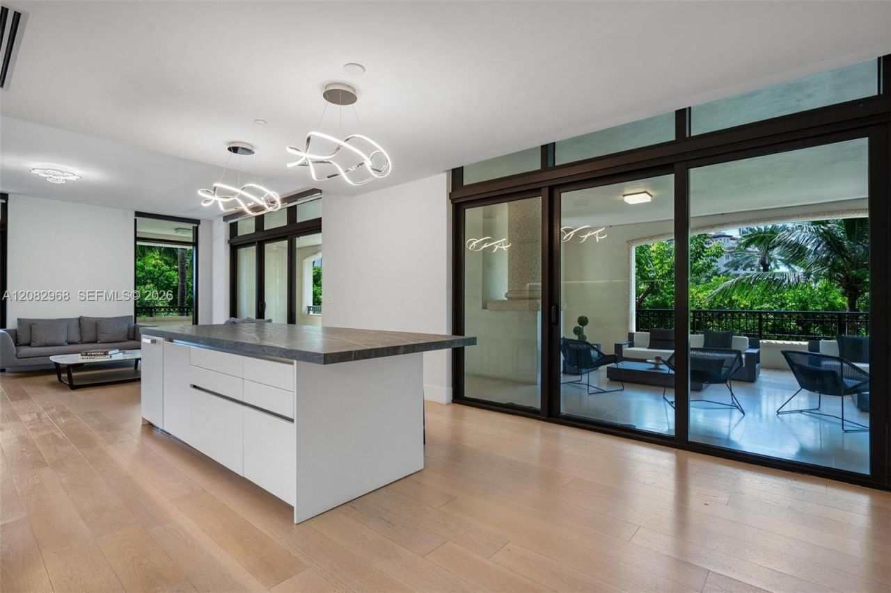 7025 Fisher Island Dr, Unit 7025, Miami Beach, FL 33109 Photo