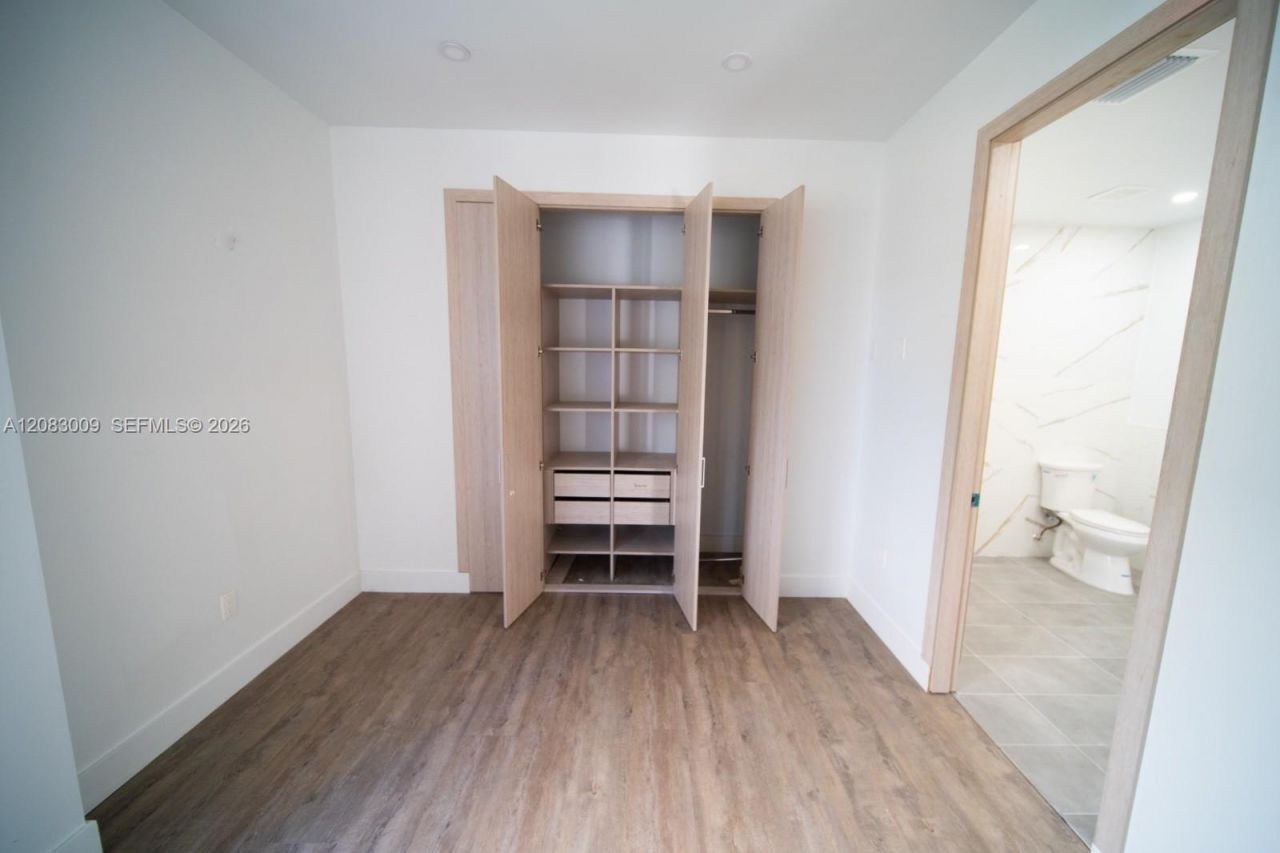 500 Foster Rd , Unit C, Hallandale Beach, FL 33009 Photo