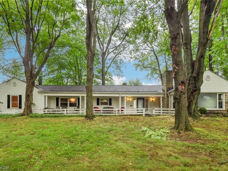17191 Sagamore Road, Walton Hills, OH 44146 Photo 1