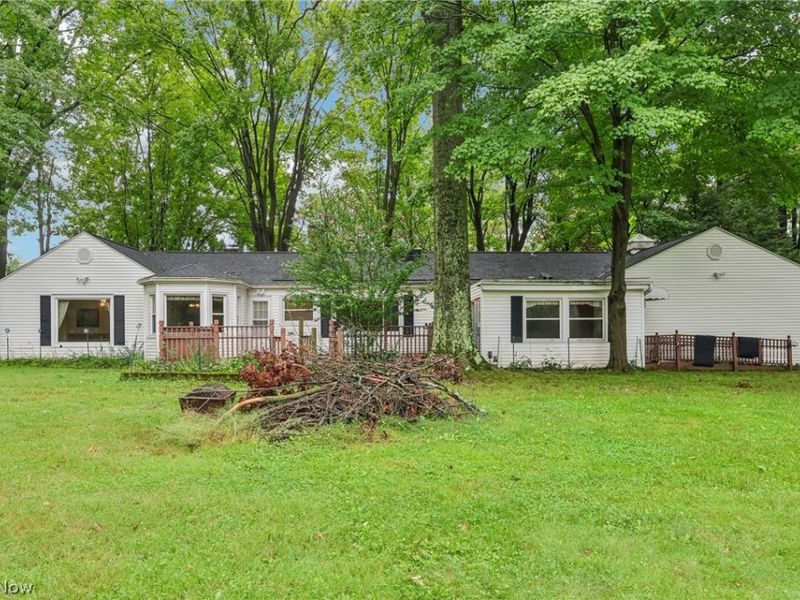 17191 Sagamore Road, Walton Hills, OH 44146 Photo 3