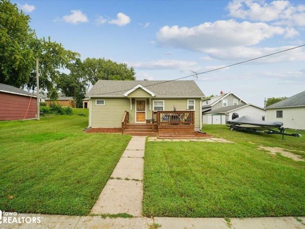 1010 15Th Avenue, Eldora, IA 50627