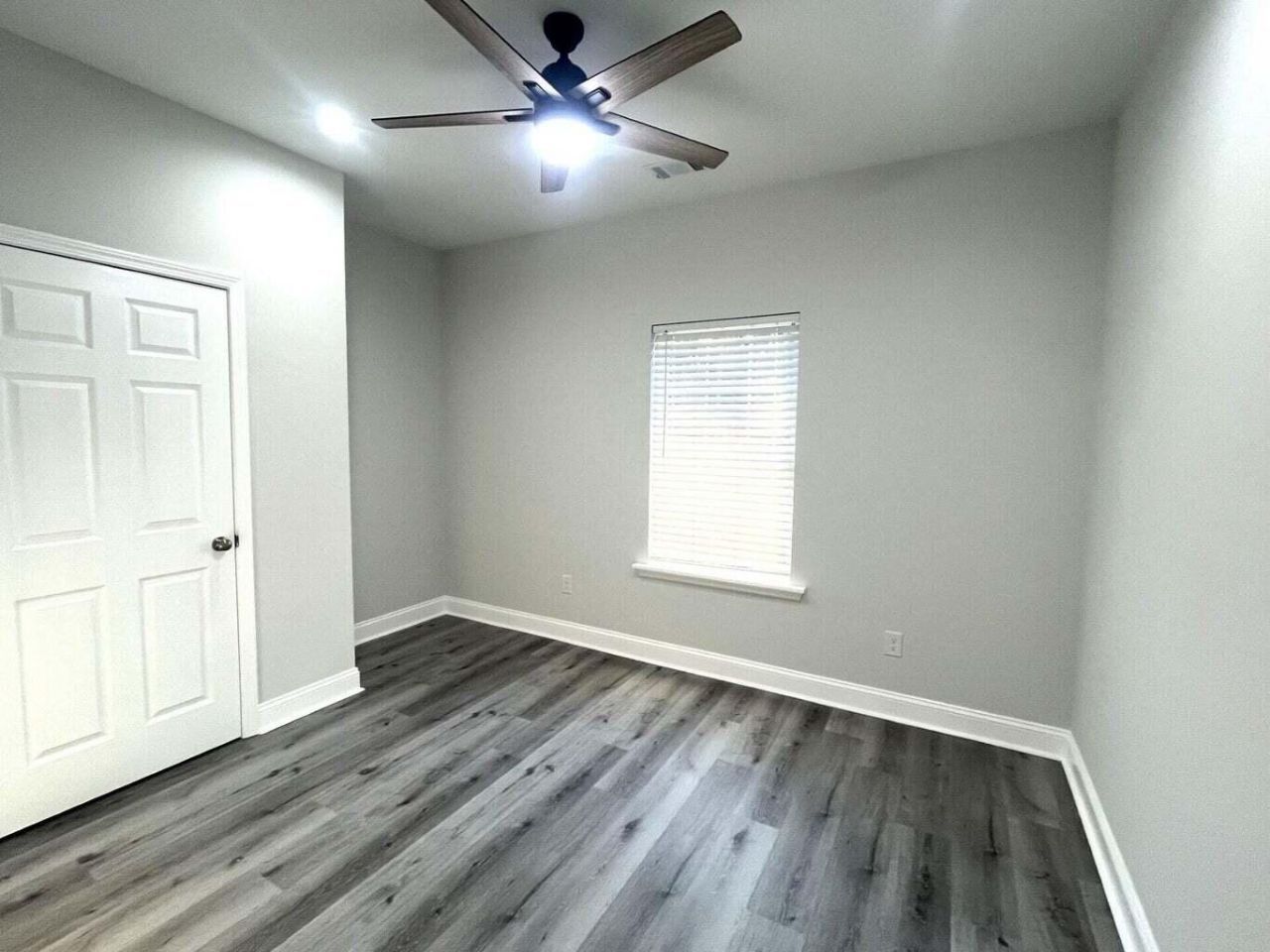 55 Clara Court Photo 9
