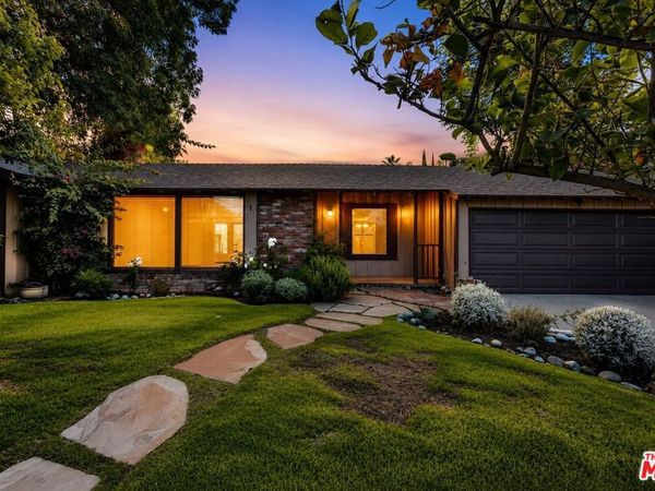13509 Bassett Street, Valley Glen, CA 91405