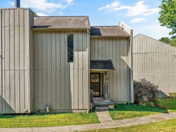 8703 Olde Colony Tr, Knoxville, TN 37923