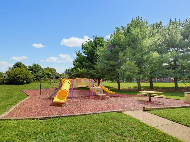 600 Plainfield Road , West Lafayette, OH 43845 Photo 14
