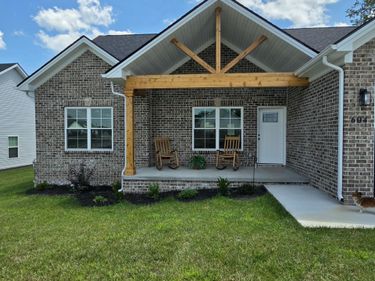 604 Cripple Creek Circle, Nicholasville, KY 40356