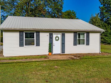 99 County Road 1015 , Cunningham, KY 42035