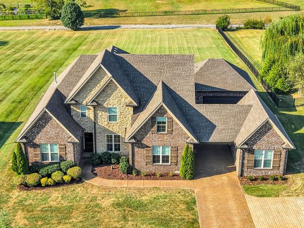 711 Shute Ln , Hendersonville, TN 37075