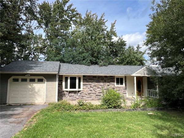 106 Richards Road , Camillus, NY 13031