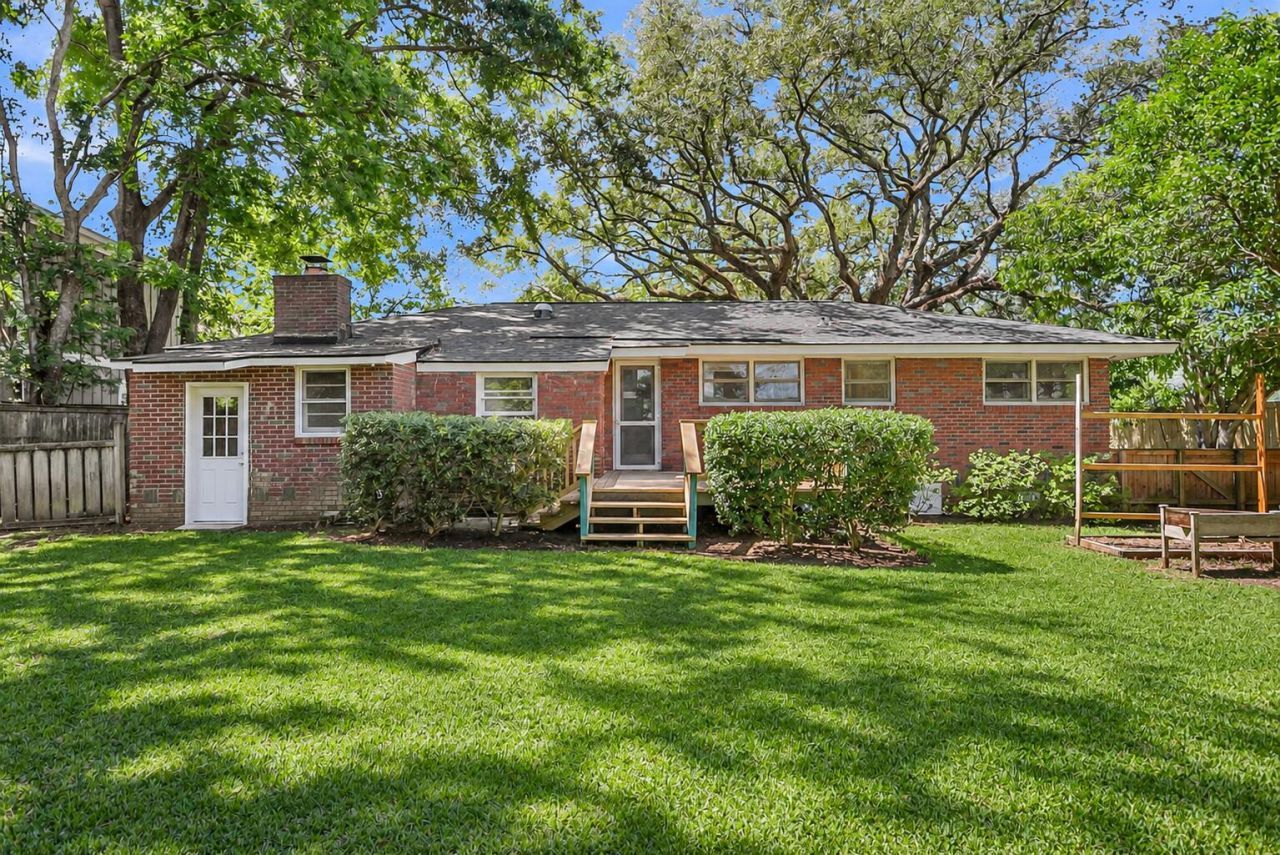 1496 Seminole Street Photo 33