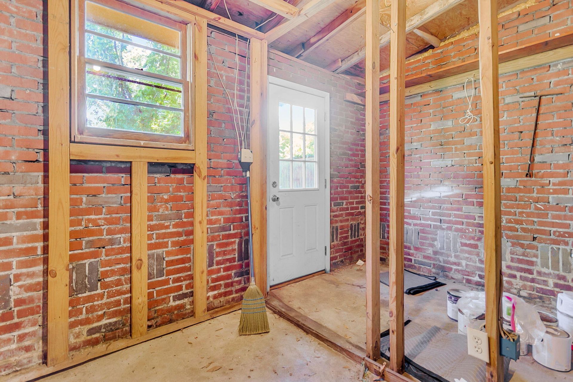 1496 Seminole Street Photo 8
