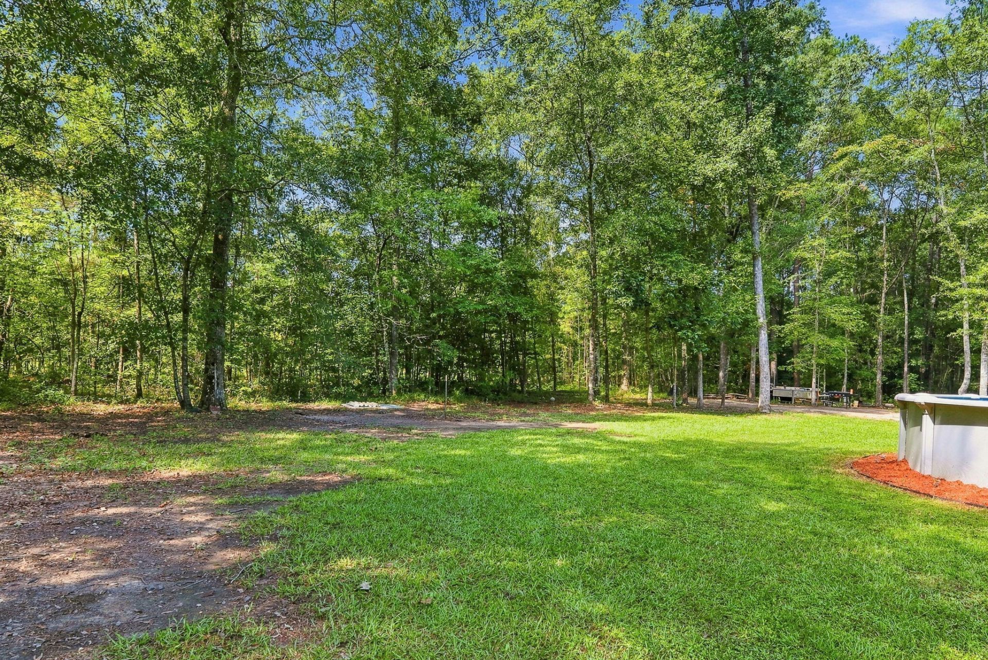 725 Yellow Brick Road Photo 18