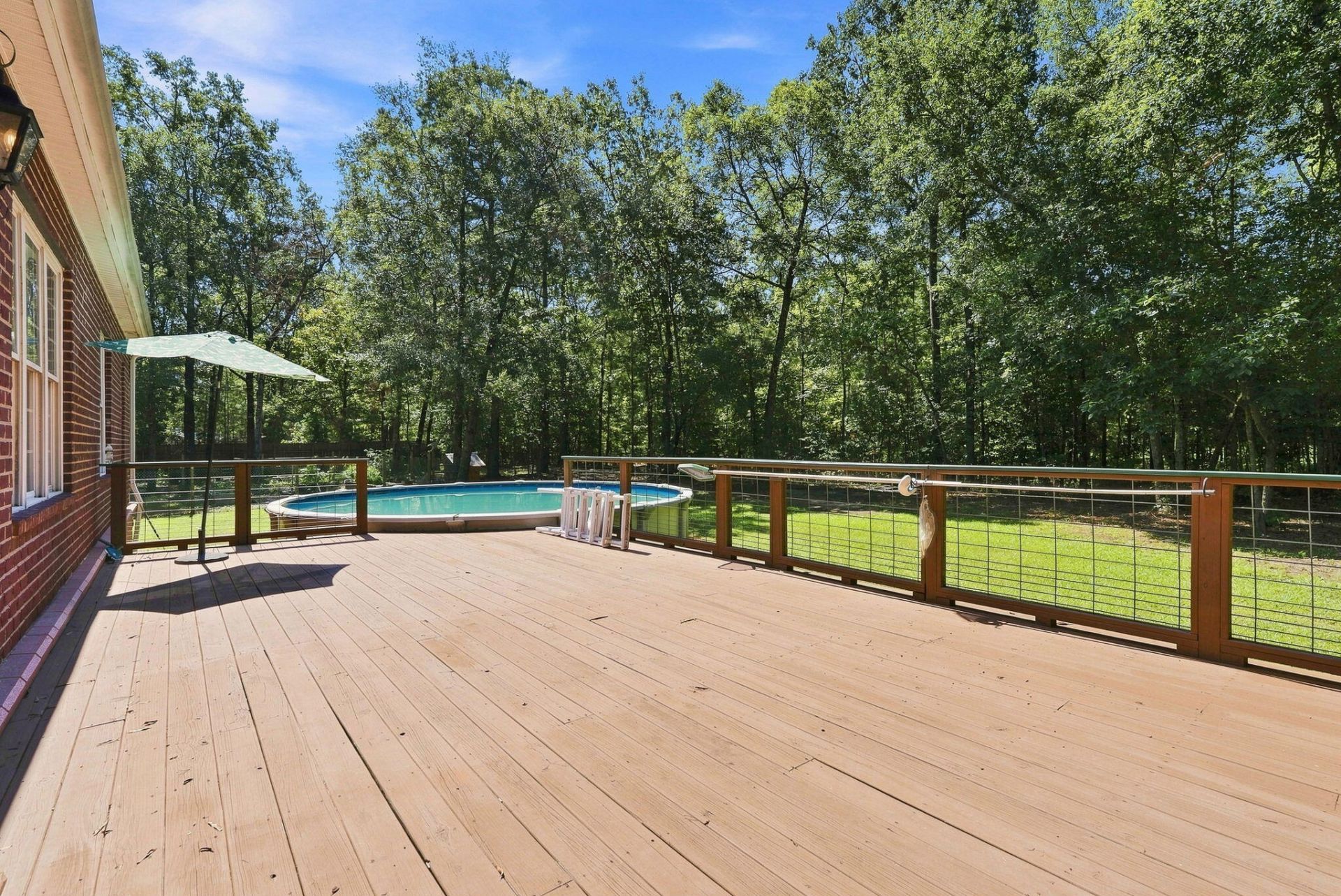 725 Yellow Brick Road Photo 25