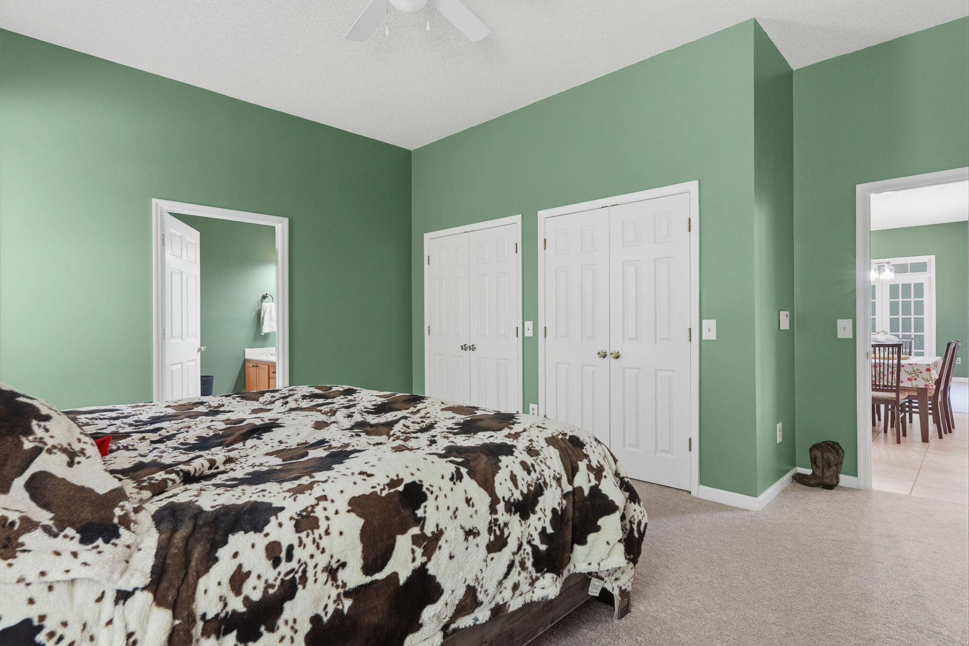 725 Yellow Brick Road Photo 38