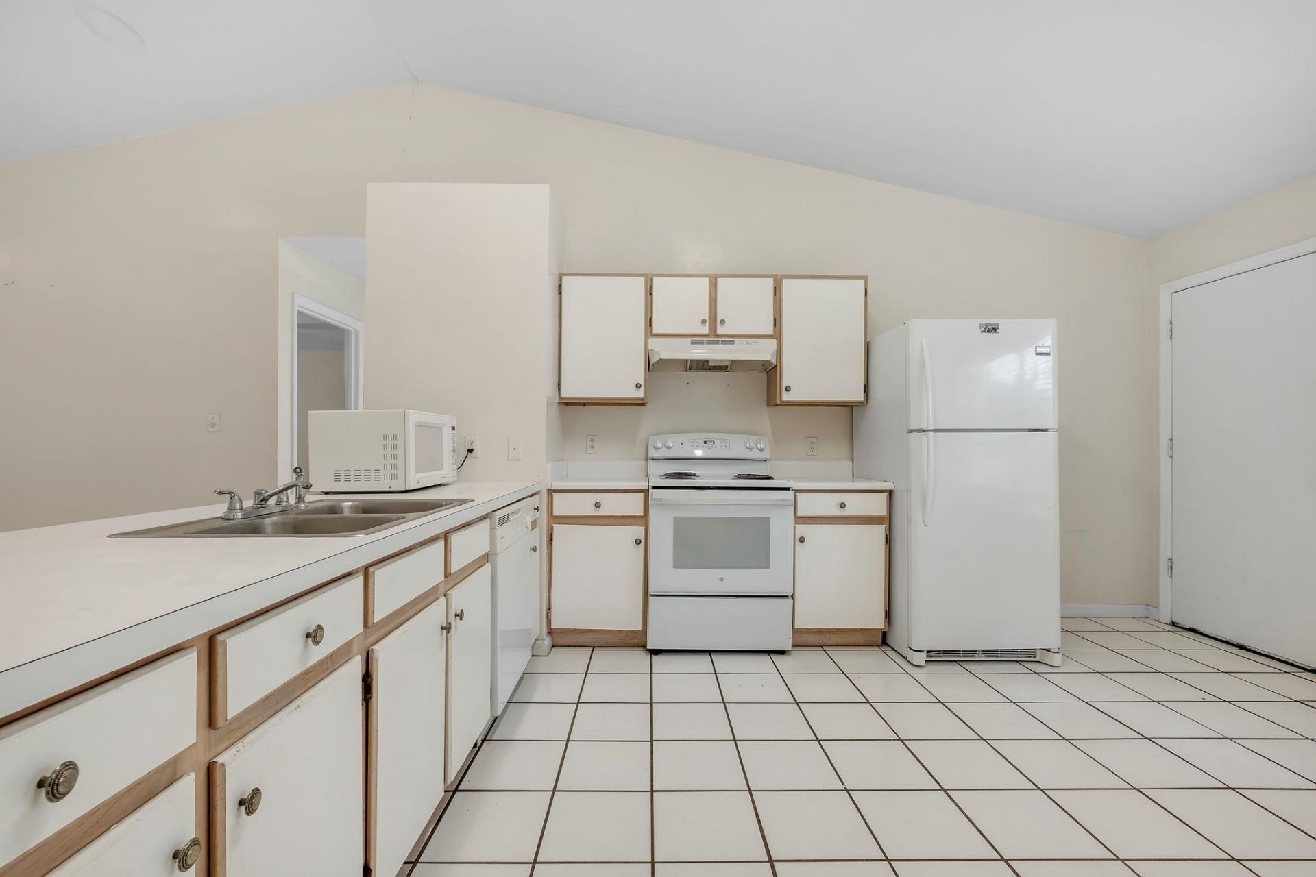 2214 Amelia Circle, Tallahassee, FL 32304 Photo