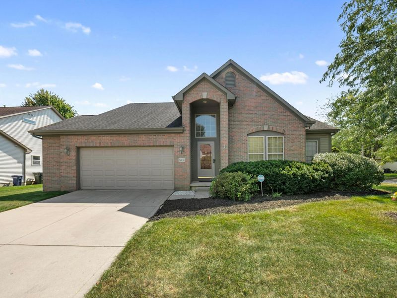 5931 Cove Point Court, Columbus, OH 43228 Photo 1