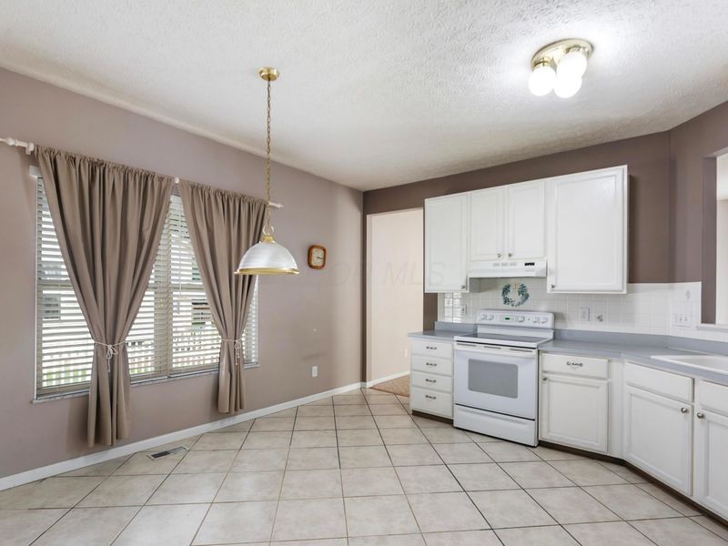 5931 Cove Point Court, Columbus, OH 43228 Photo 15
