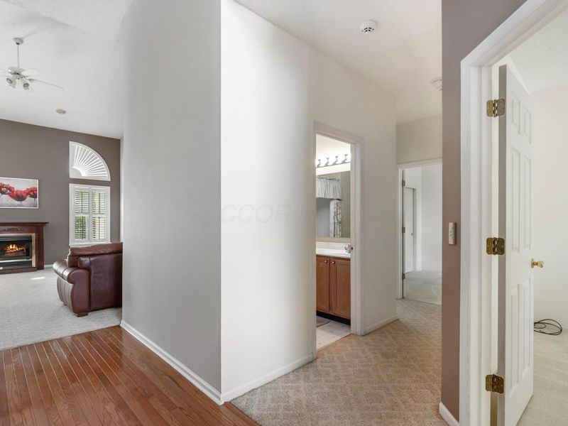 5931 Cove Point Court, Columbus, OH 43228 Photo 3