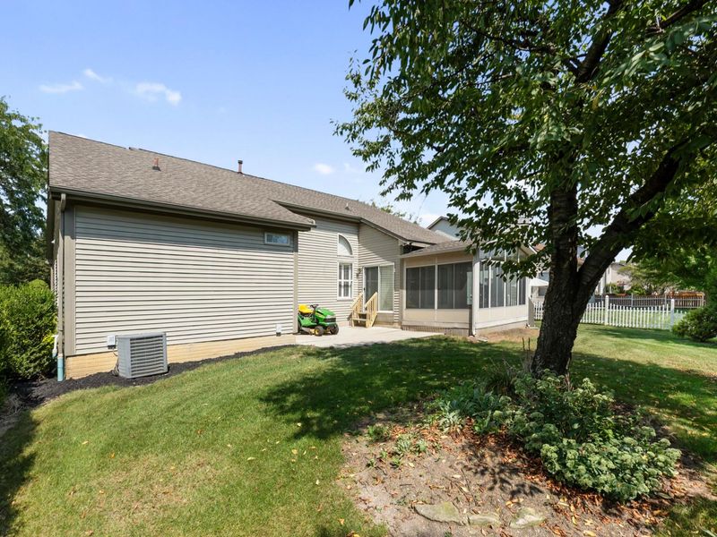 5931 Cove Point Court, Columbus, OH 43228 Photo 34
