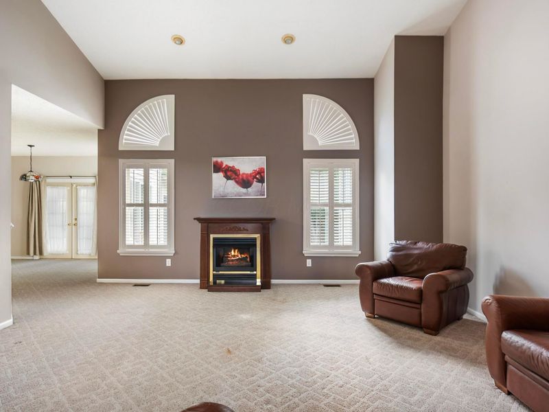 5931 Cove Point Court, Columbus, OH 43228 Photo 4