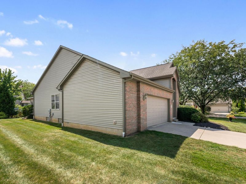 5931 Cove Point Court, Columbus, OH 43228 Photo 43