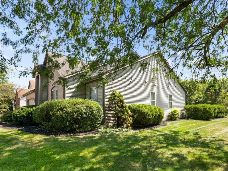 5931 Cove Point Court, Columbus, OH 43228 Photo 47