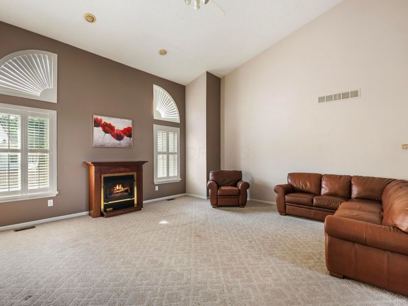 5931 Cove Point Court, Columbus, OH 43228 Photo 5