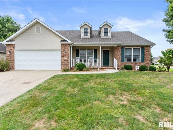701 TIMBER EDGE Drive, Sherman, IL 62684