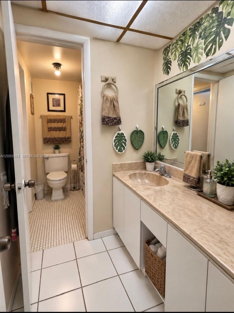 9631 SW 77 Av, Unit 101 C, Miami, FL 33156 Photo
