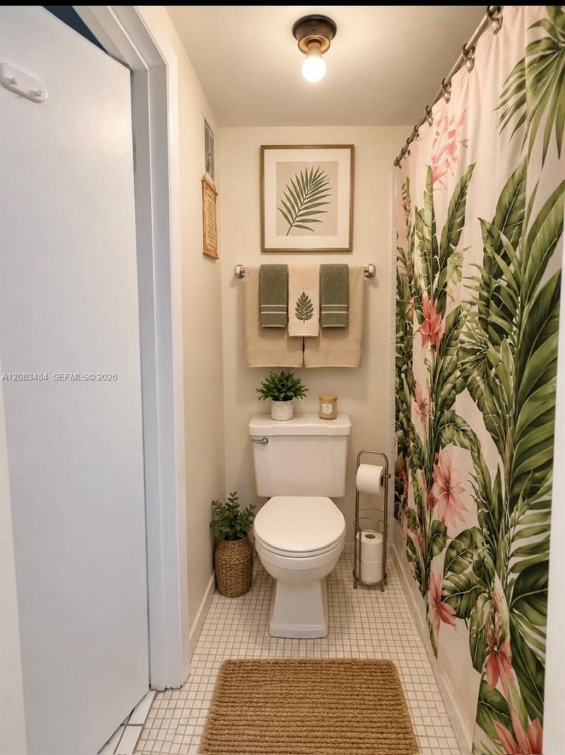9631 SW 77 Av, Unit 101 C, Miami, FL 33156 Photo
