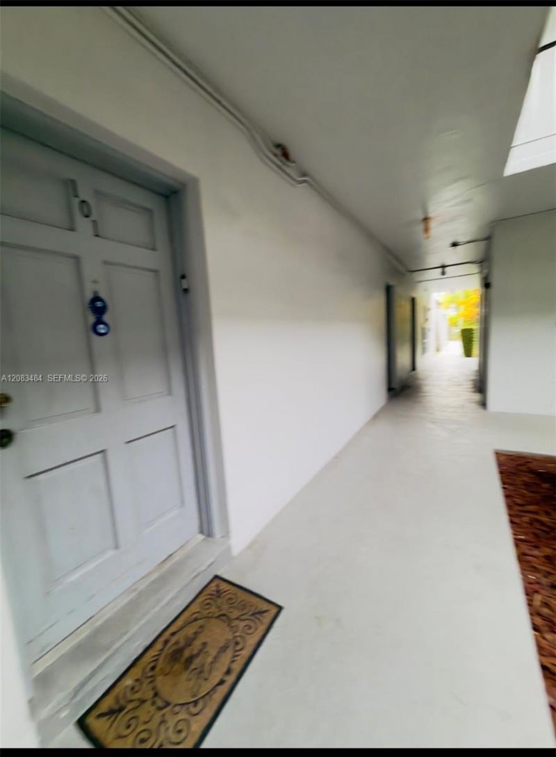 9631 SW 77 Av, Unit 101 C, Miami, FL 33156 Photo