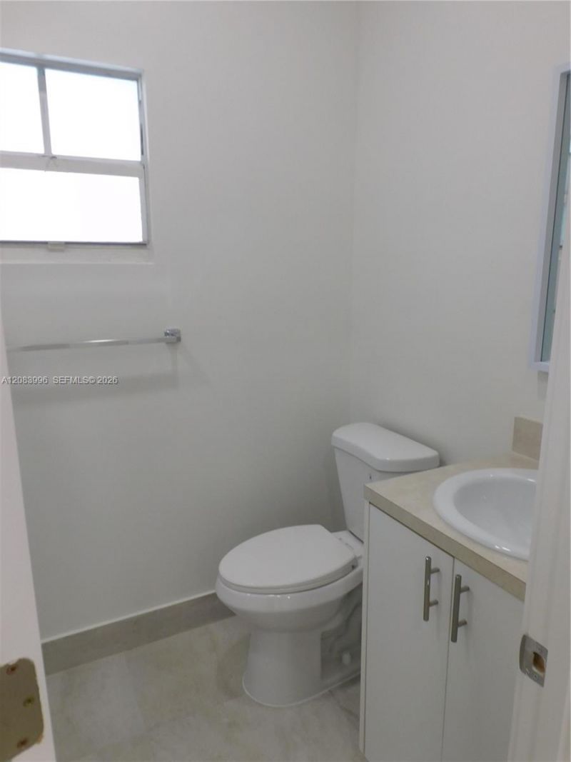 2754 NW 26th St, Unit C, Miami, FL 33142 Photo