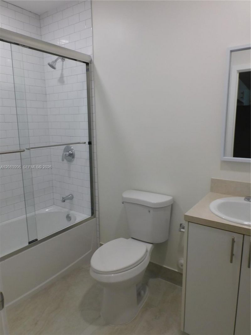 2754 NW 26th St, Unit C, Miami, FL 33142 Photo