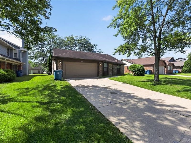 6522 Shull Road, Huber Heights, OH 45424 Photo 2