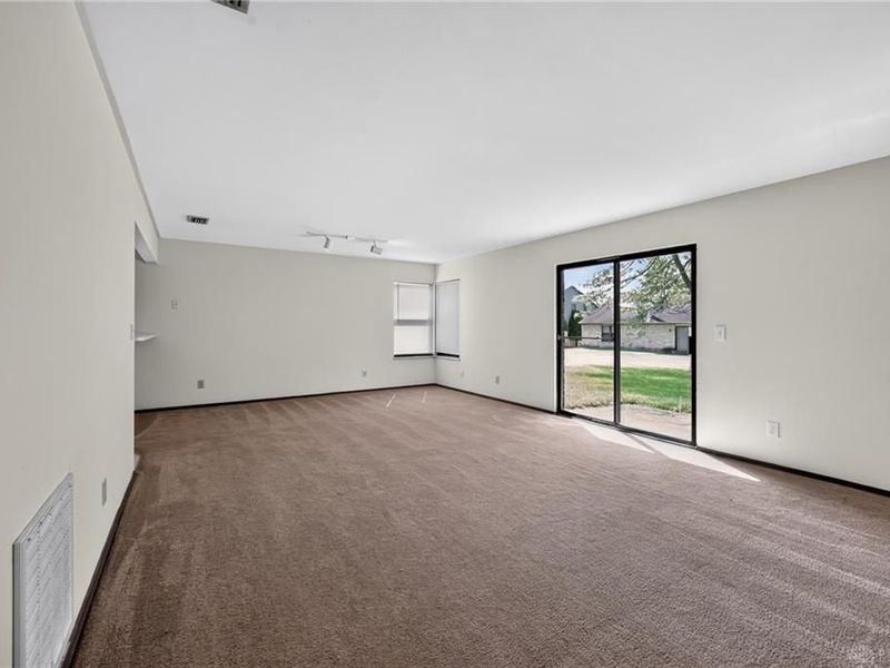 6522 Shull Road, Huber Heights, OH 45424 Photo 8