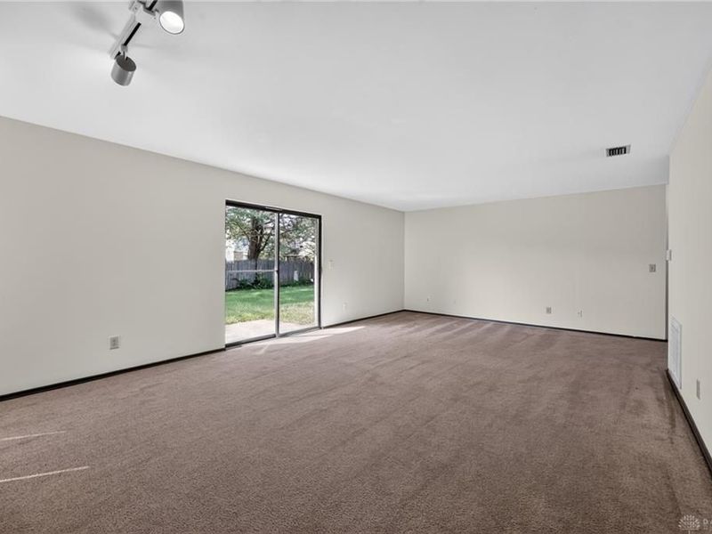 6522 Shull Road, Huber Heights, OH 45424 Photo 9
