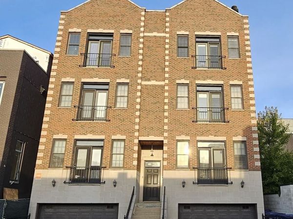 511 N Hartland Court , Unit 2N, Chicago, IL 60622