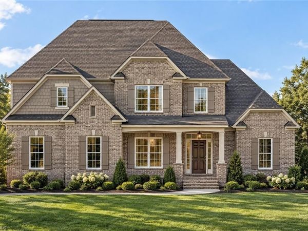 8207 Pyramid Drive , Summerfield, NC 27358