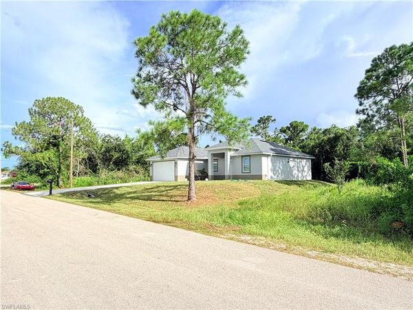 3203 10th ST W, LEHIGH ACRES, FL 33971
