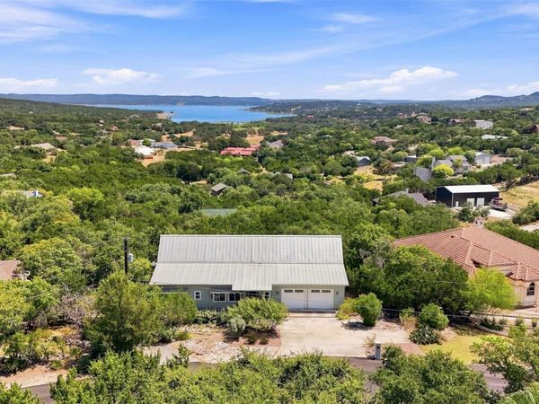 129 Riedel LN, Canyon Lake, TX 78133