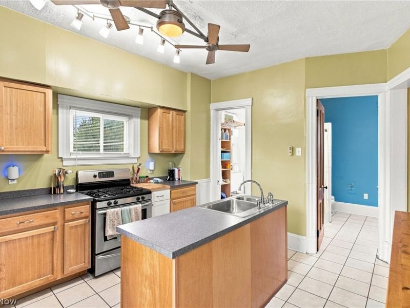 3109 Bridge Avenue, Cleveland, OH 44113 Photo 17